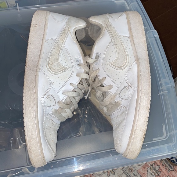 Nike Force All white Sneaker - Picture 4 of 16